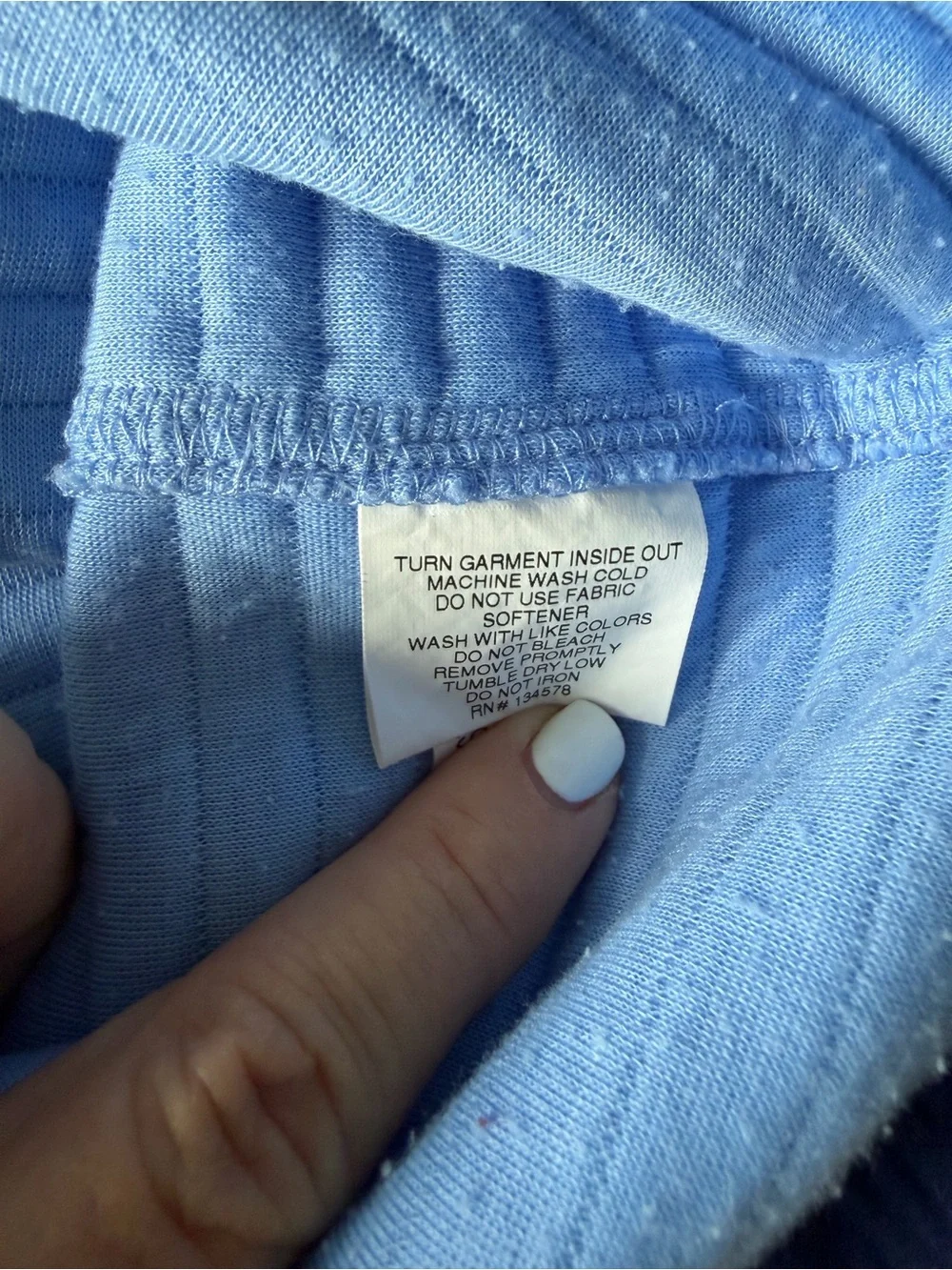 Vineyard Vines women’s  Light Blue Quilted Snap Henley